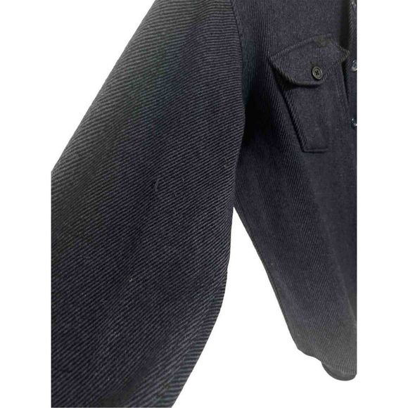 Vintage Woolrich Wool Twill Shirt
Jacket Made In USA Size XL - Picture 4 of 7